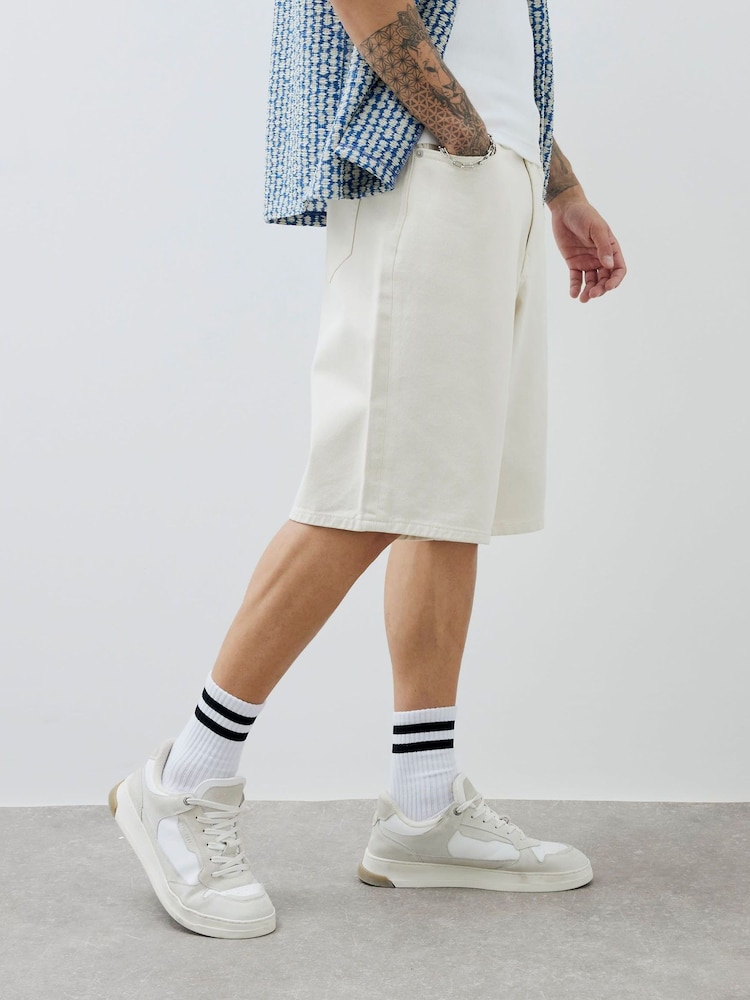 River Island Cream Regular Fit Denim Shorts - Image 4 of 4