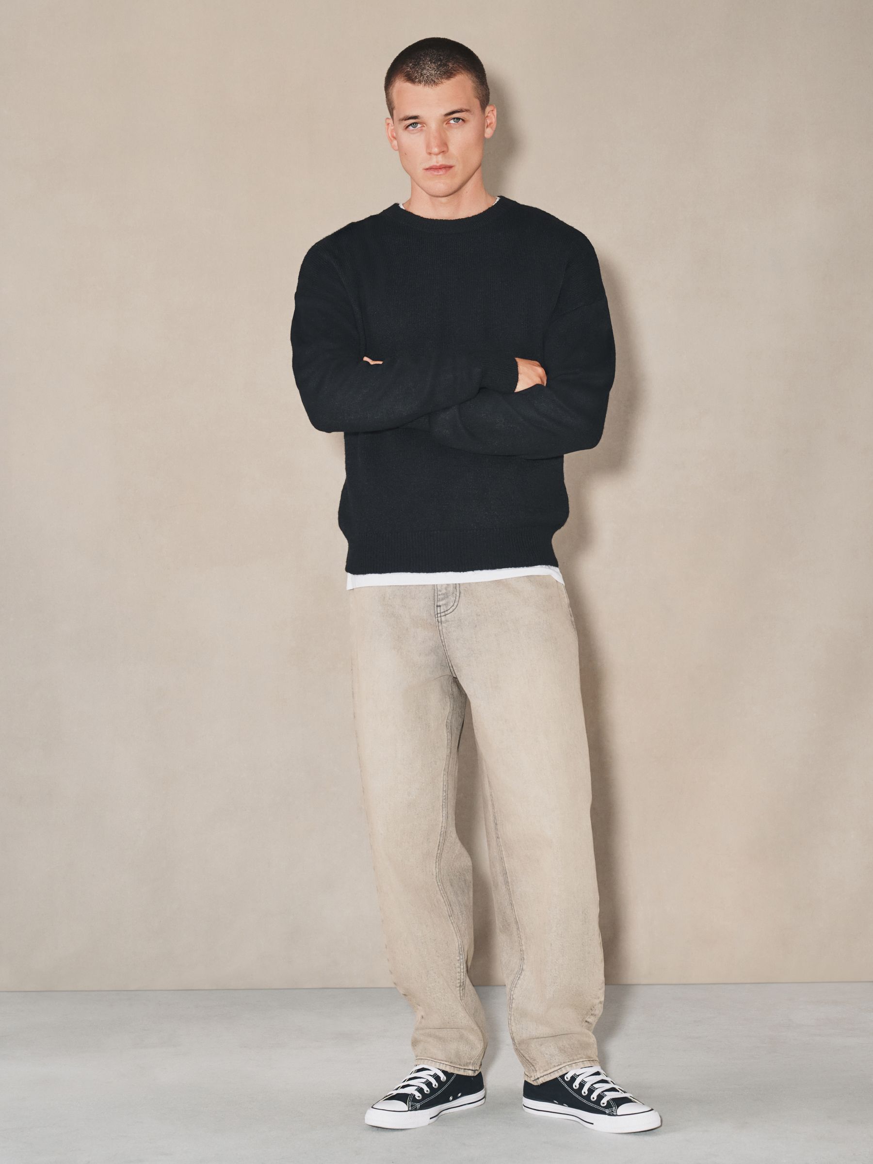 Cumpără Negru - EDIT Knitted Graphic Crew Neck Jumper from Next