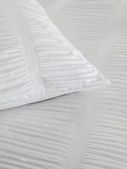 White Pleat Supersoft Duvet Cover and Pillowcase Set - Image 4 of 4