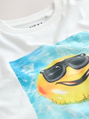 ホワイト クールバイブ - レギュラーフィット 半袖 グラフィック プリント Tシャツ（3～16歳） - 画像 3 / 4