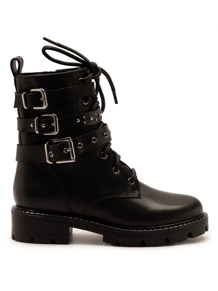 Off The Hook Gothel Leather Combat Boots With Buckle And Lace-Up Detail - Bilde 1 av 6 Off The Hook Gothel Leather Combat Boots With Buckle And Lace-Up Detail - Bilde 1 av 6