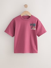 Berry/Mineral/Ecru - حزمة من 3 قطع تيشرت بكُم قصير بتلبيس مريح مزيَّن بطبعة جرافيك (3-16سنوات) - صورة 5 من 7