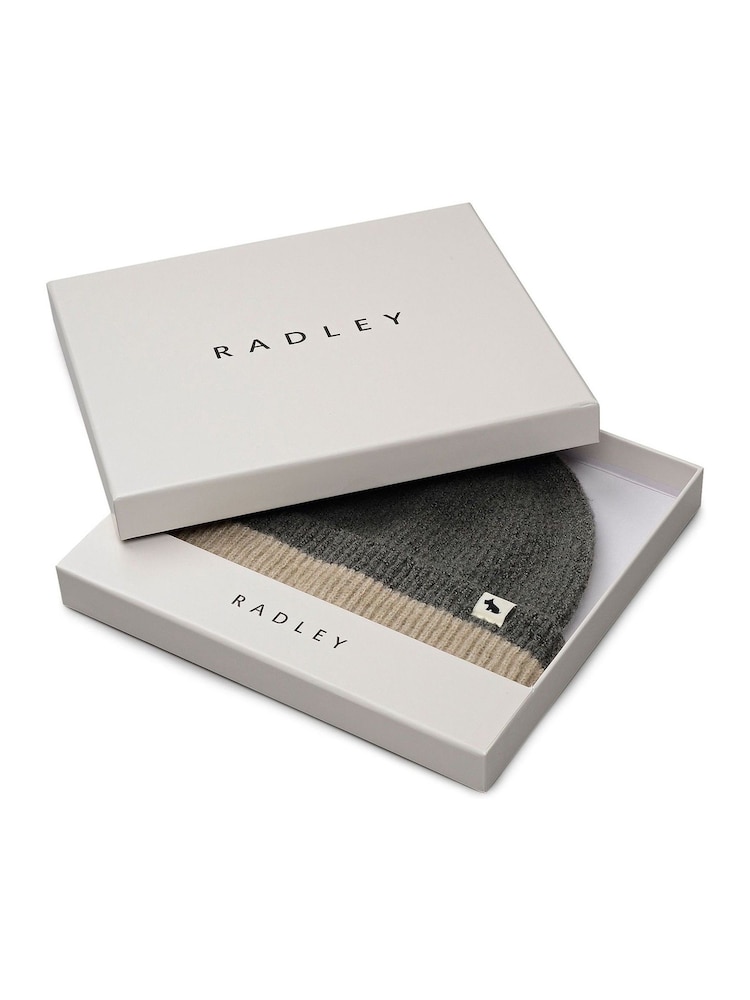 رمادي - Radley Grey Knitters Lane Knitted Hat - صورة 2 من 3 رمادي - Radley Grey Knitters Lane Knitted Hat - صورة 2 من 3