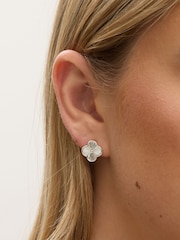 Jon Richard Silver Tone Diamond Cut Clover Earrings - Image 2 of 2