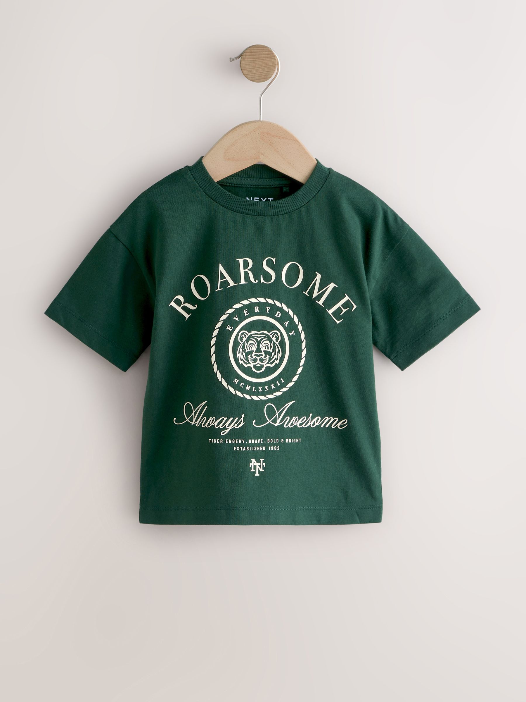 Next：日本 グリーン Roarsome タイガー - 半袖 グラフィック Tシャツ