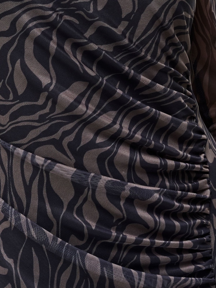 فستان شبكي بكُم طويل Zaria من French Connection - صورة 7 من 7 فستان شبكي بكُم طويل Zaria من French Connection - صورة 7 من 7