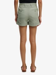 Grün - Superdry Shorts mit mittelhoher Taille - Bild 3 von 4
