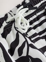 Mono Tile - Print 5 Inch Swim Shorts - Obraz 7 z 9