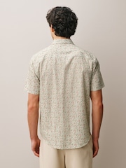 Rosa Blümchen - Reguläre Passform - Kurzarmhemd aus Baumwolle mit Print - Bild 4 von 8