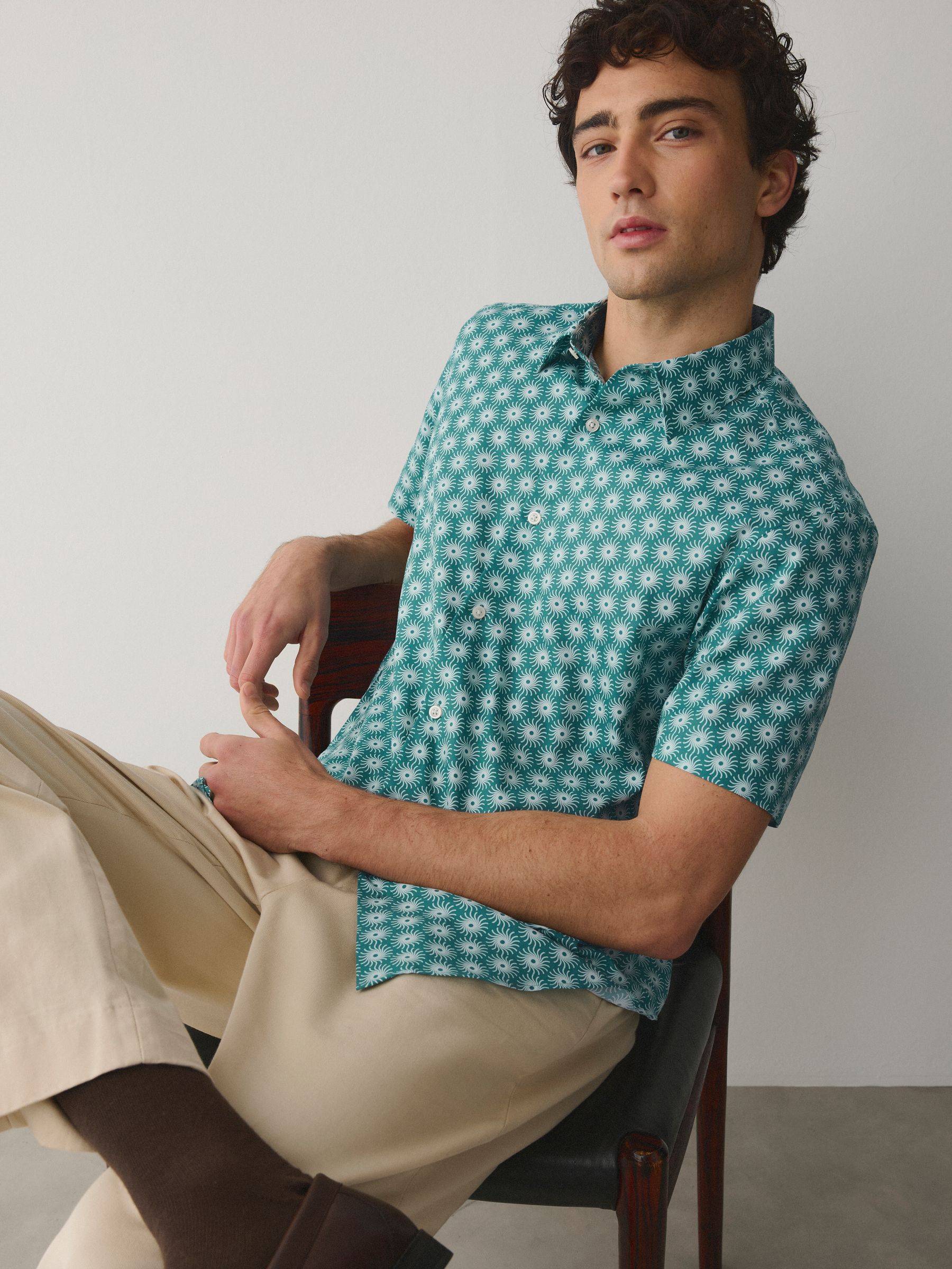 Buy Green Sun Geometric Regular Fit Cotton Rich Easy Care Print