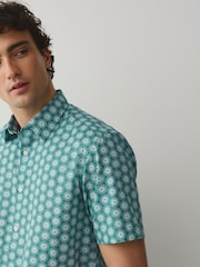 Green Sun Geometric Regular Fit Cotton Rich Easy Care Print Smart Shirt - Image 5 of 8