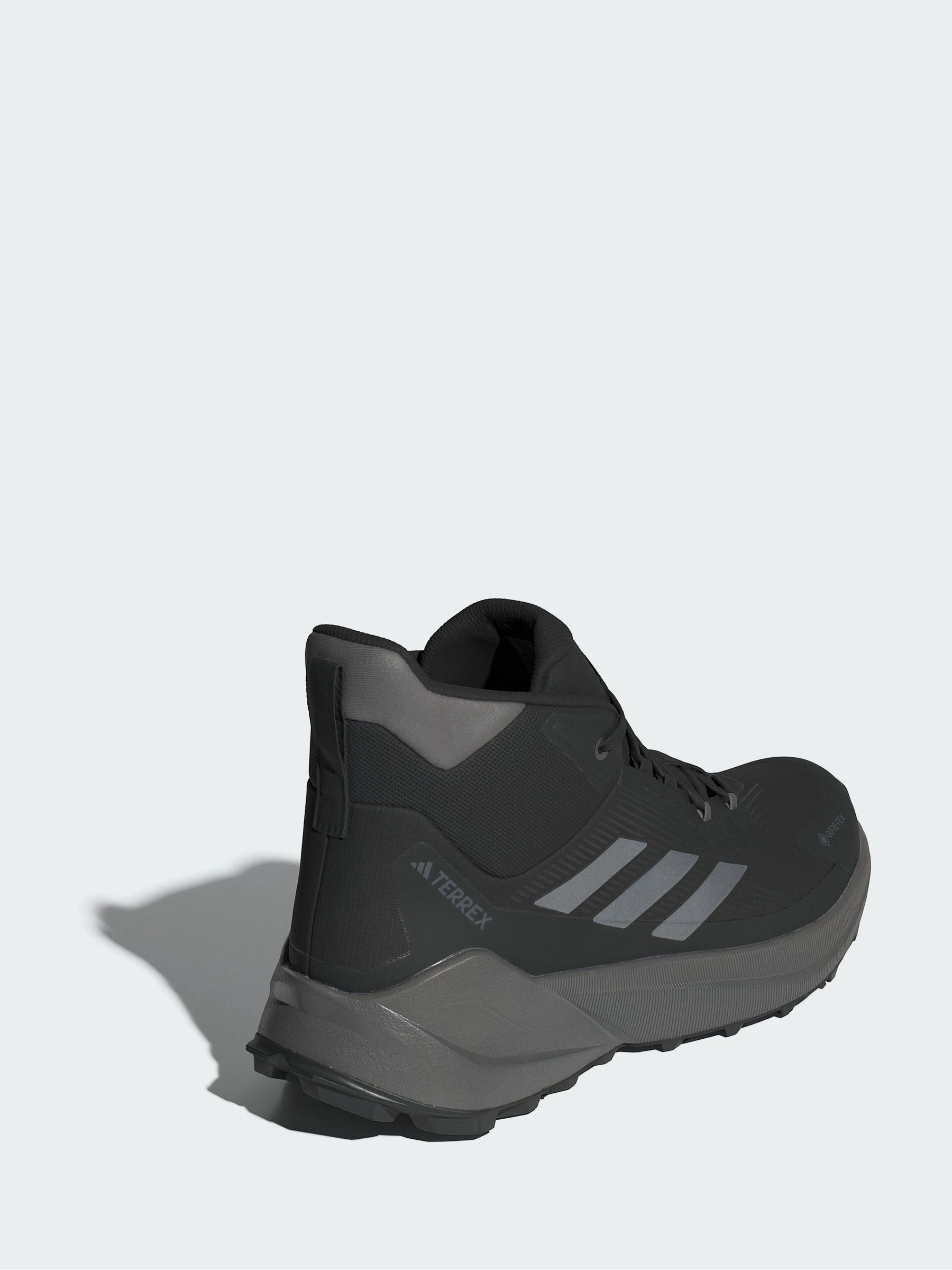【tiro〜②】 Buy adidas Terrex Black Trailmaker 2.0 Mid Gore-Tex Hiking Boots