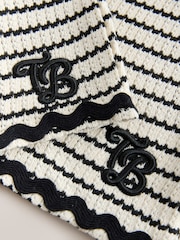 Baker by Ted Baker 2er-Set aus gehäkelter Weste und Shorts mit Ric-Rac-Muster - Bild 15 von 15