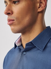 نیلم نیلا - باقاعدہ فٹ - Cotton Textured Slim Fit Long Sleeve Formal Shirt With Trim - تصویر 5 از 9