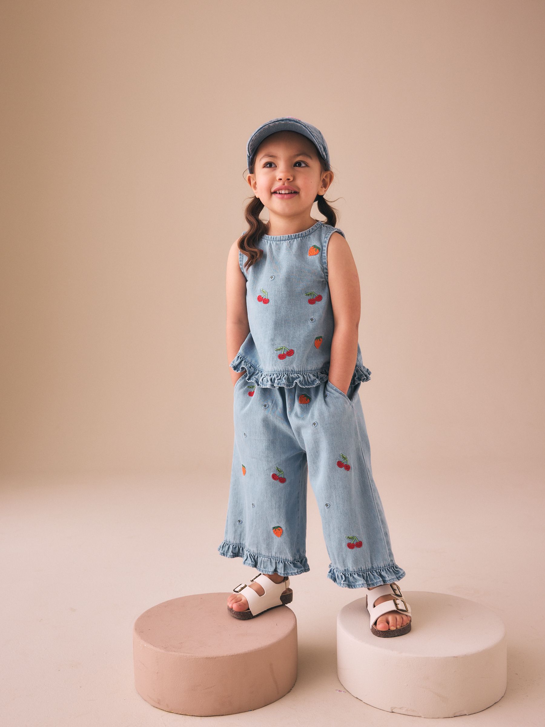 洋服詰め合わせ Next：日本 フルーツ刺繍 - デニムトップ＆パンツセット（3か月～7歳