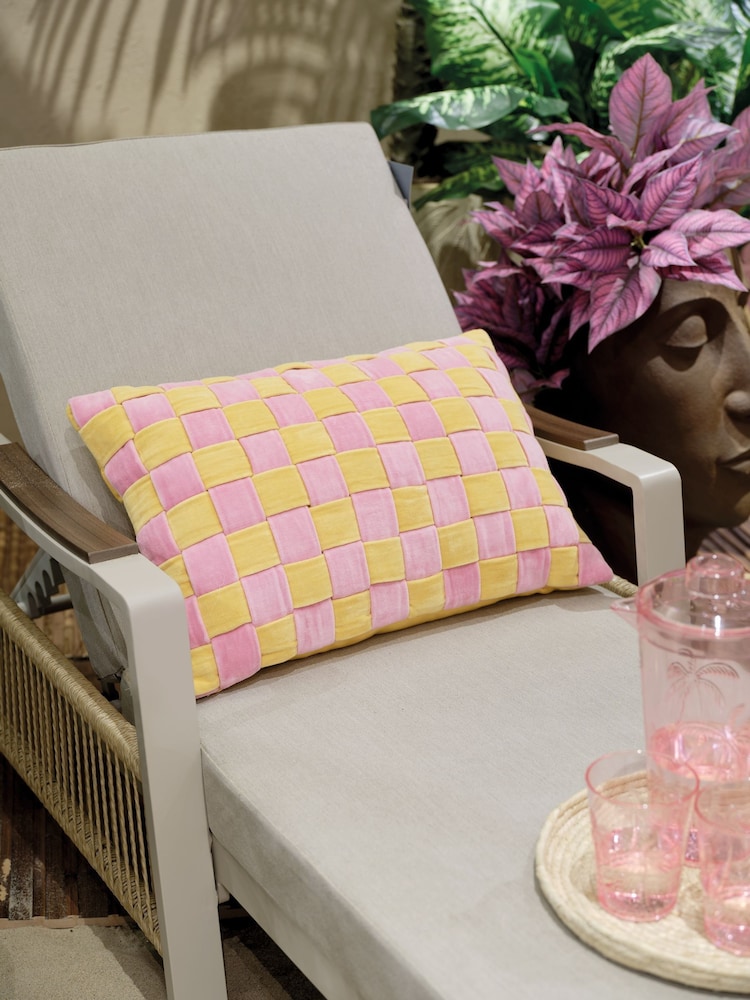 Decoris Weave Cushion - Image 1 of 2