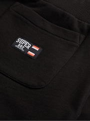 شورت كلاسيكي أساسي بشعار من Superdry - صورة 8 من 8