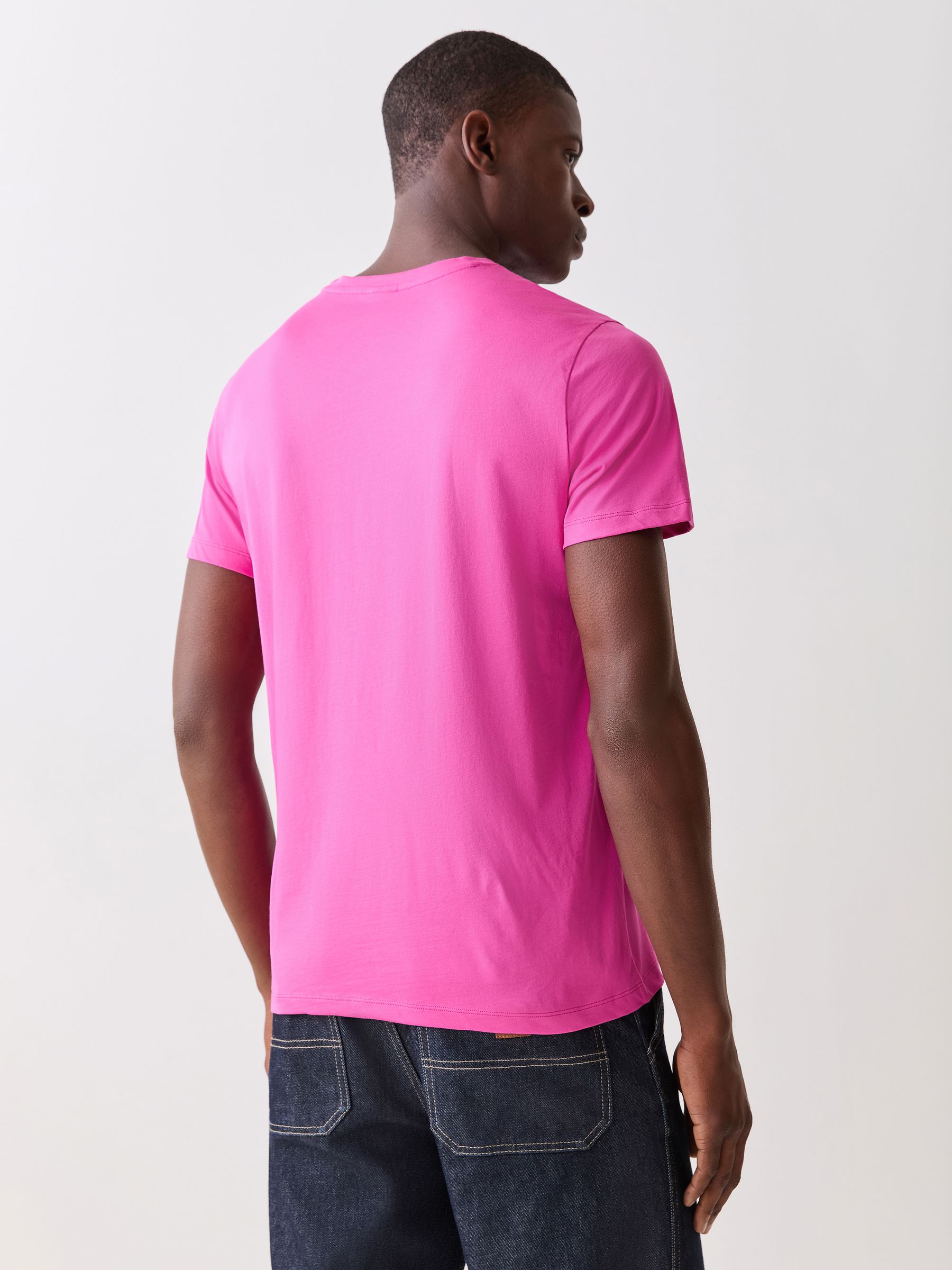 Next：日本 ピンク - BOSS レギュラーフィット半袖 Tシャツ from Next