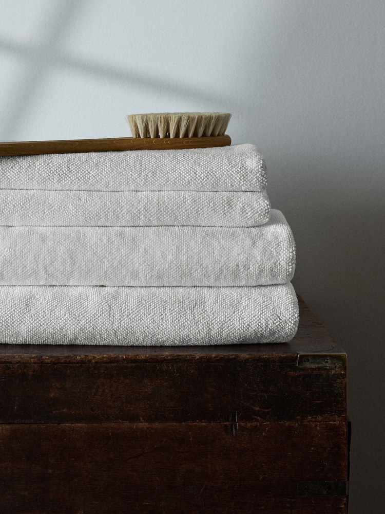 The Set White Set of 4 Popcorn Texture Towels - Image 2 of 5