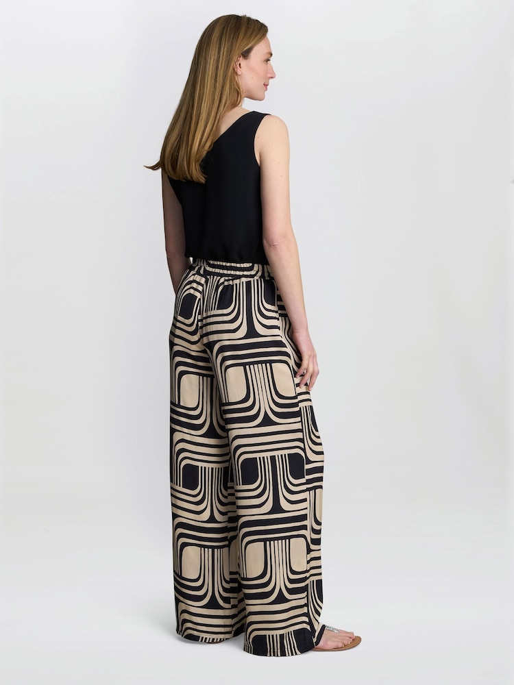 Gina Bacconi Quinn Satin Pull On Wide Leg Black Trousers - Image 2 of 4