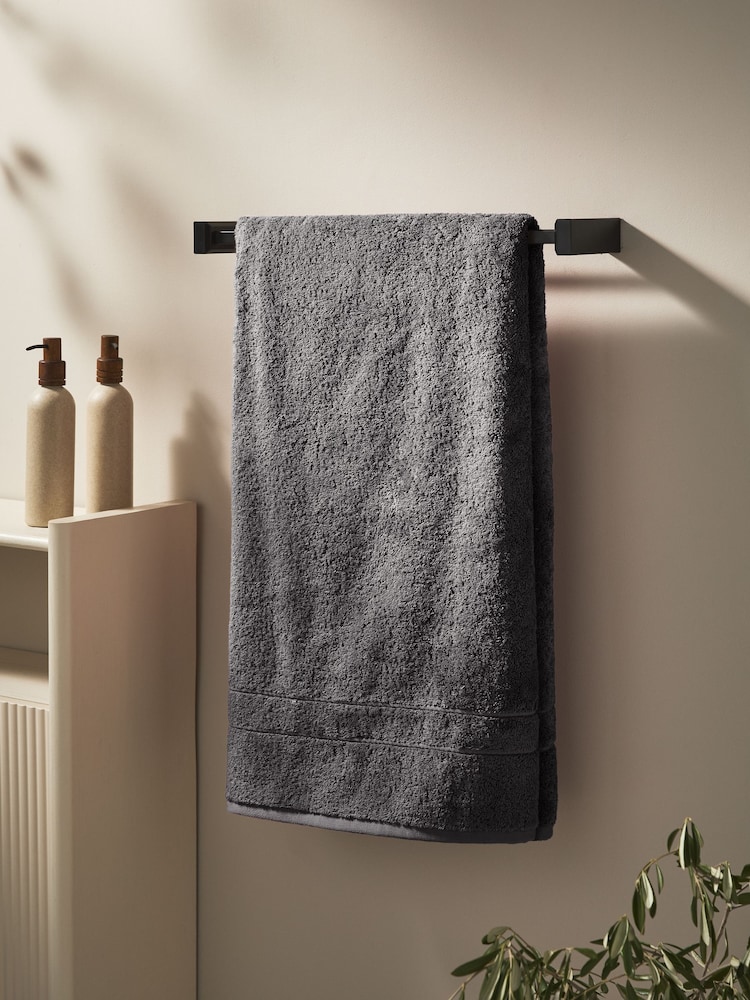 Charcoal Egyptian Cotton Luxe Heavy Weight Towel - Image 2 of 5