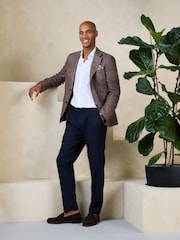 بني - N. Premium 100% Linen Blazer with Kew Gardens Lining - صورة 3 من 6