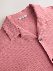 وردي مرجاني - قميص جيرسيه بملمس بارز بكُم قصير وحواف متباينة - صورة 7 من 7