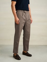 Marrón - Pantalones chinos elegantes de corte cónico estándar en algodón con cintura elástica y elástico de N. Premium - Imagen 1 de 10