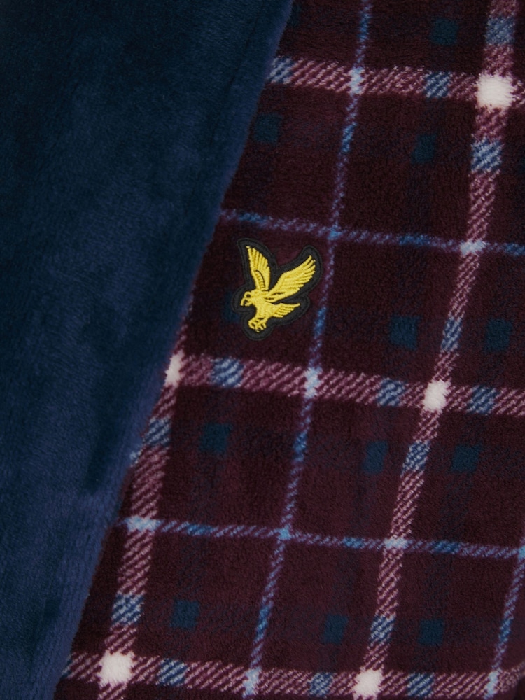 Lyle & Scott Red Cassidy Bathrobe - Image 2 of 3 Lyle & Scott Red Cassidy Bathrobe - Image 2 of 3