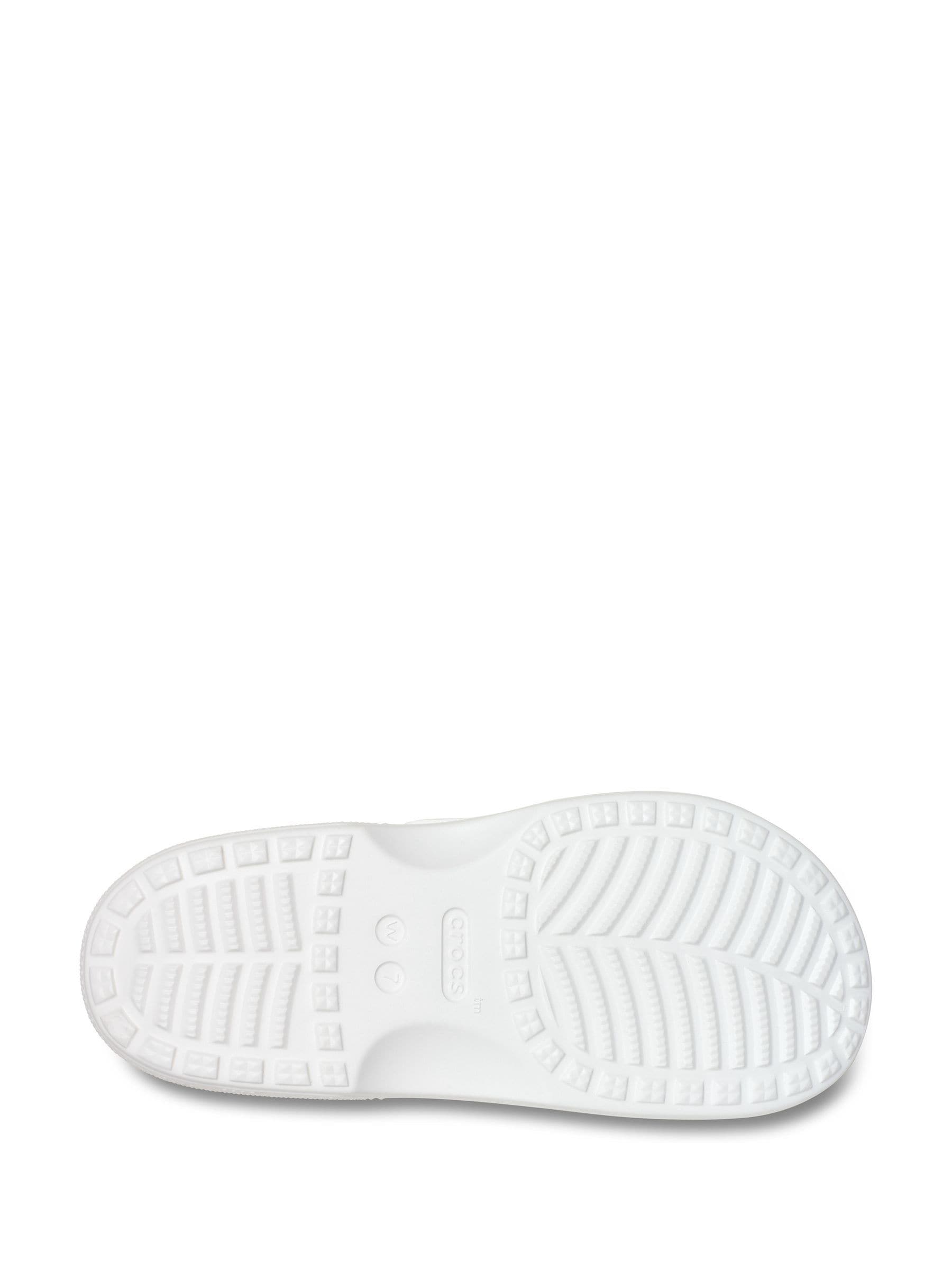 Next：日本 ホワイト - Crocs Classic サタデーサンダル from Next Japan