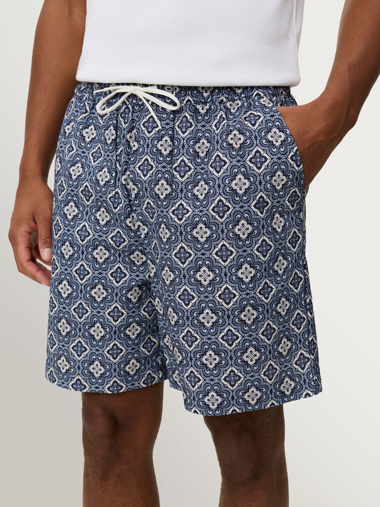 Les Deux Blue Harry Arabesque Shorts - Image 4 of 4