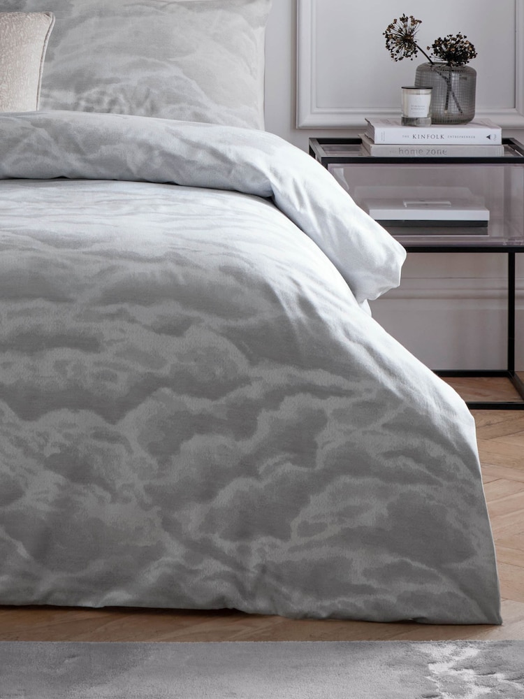 Paoletti Silver Ellora Jaqcuard Duvet Cover Set - Image 4 of 4