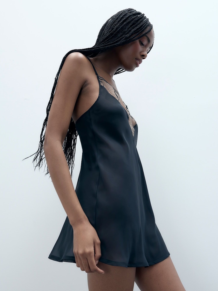 Bluebella Marabel Short Chemise in Black - Size UK12 / US M