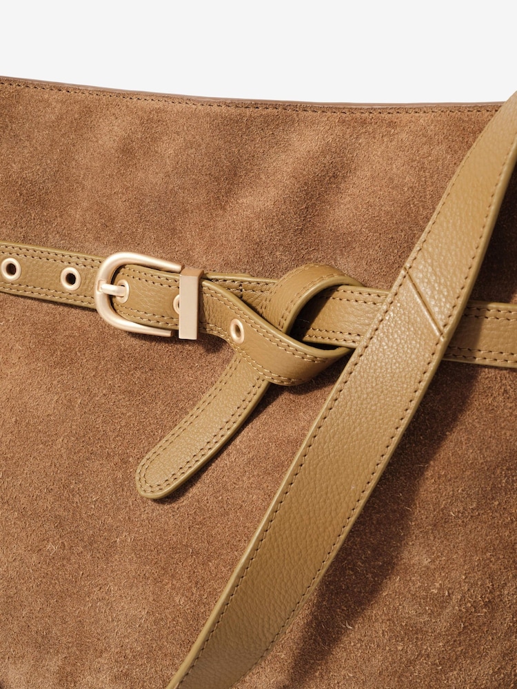 Mint Velvet Suede Bucket Bag - صورة 4 من 4 Mint Velvet Suede Bucket Bag - صورة 4 من 4