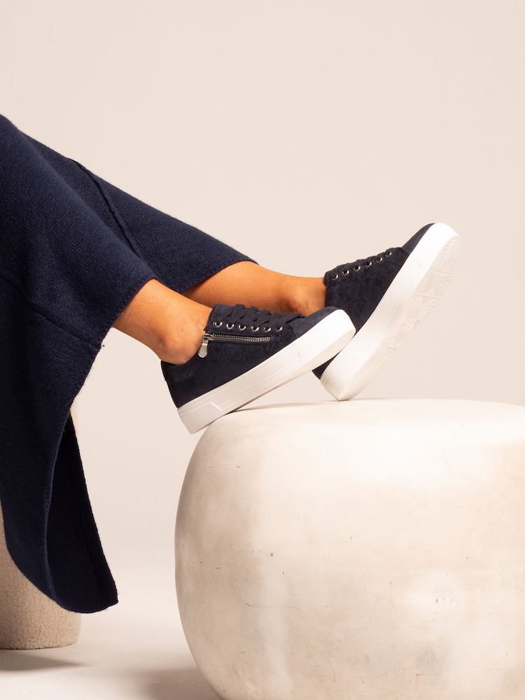 Lunar Blue Haywood Trainers - Image 2 of 3