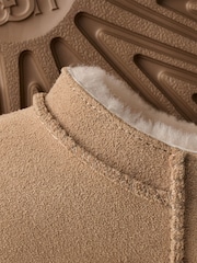 لون طبيعي - بوت كلاسيكي ميكرو للأطفال من UGG - صورة 7 من 7