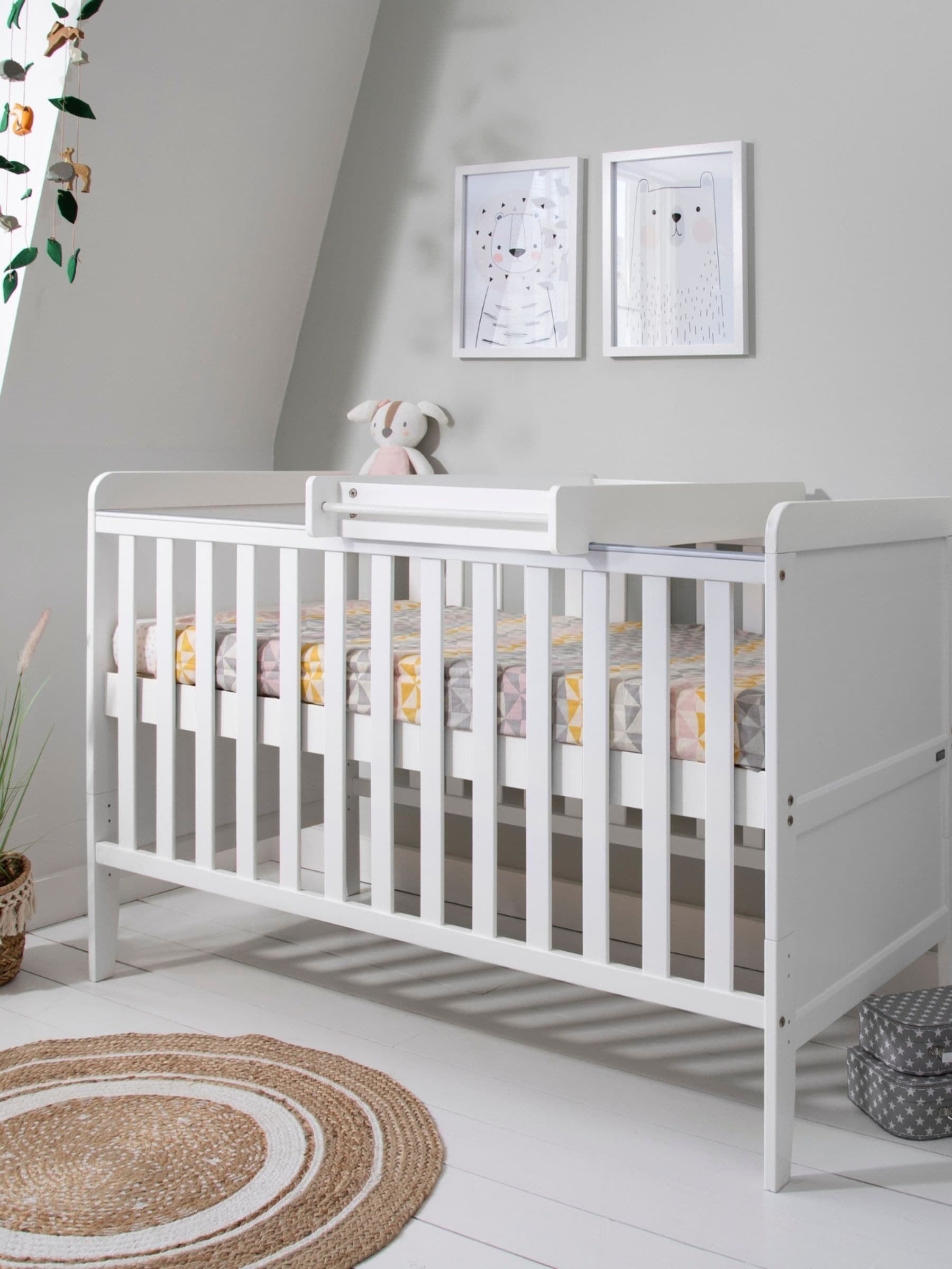 Tutti Bambini Unisex Toddler White Rio Cot Bed With Cot Top Changer & Mattress