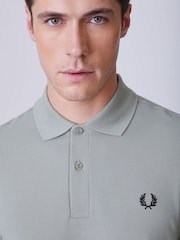Fred Perry Green Dark Plain Polo Shirt - Image 4 of 5