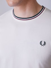 Fred Perry Cream Twin Tipped T-Shirt - Image 4 of 5
