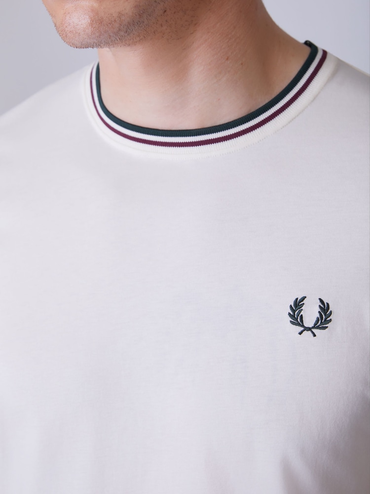 Fred Perry Off White Fred Perry Twin Tipped Logo T-Shirt - Image 4 of 4 Fred Perry Off White Fred Perry Twin Tipped Logo T-Shirt - Image 4 of 4
