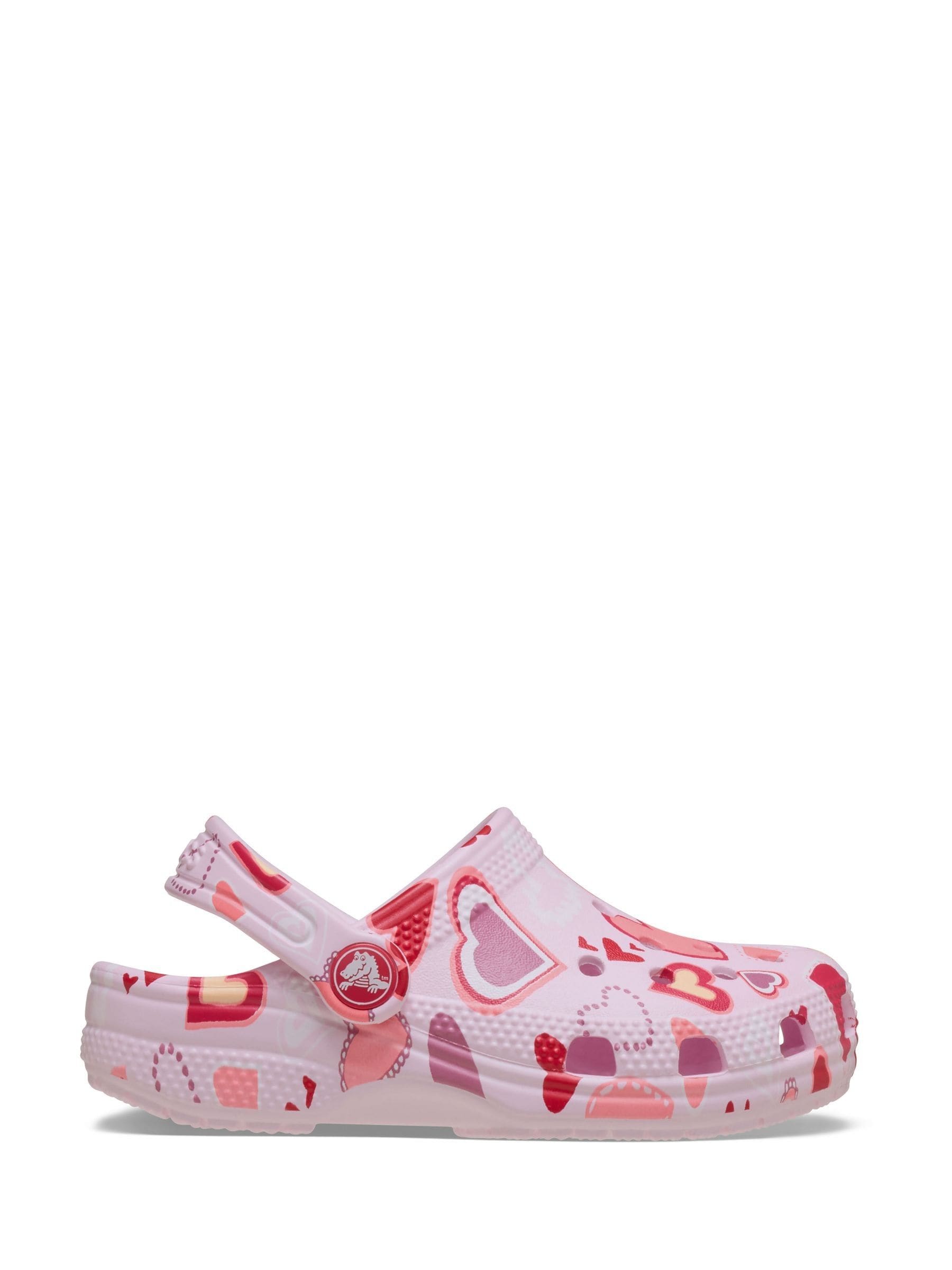 Next：日本 Crocs Classic ハート柄クロッグサンダル from Next Japan
