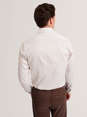 قميص ضيق بكُم طويل بطبعة هندسية على شكل دوائر Sef من Ted Baker - صورة 2 من 6