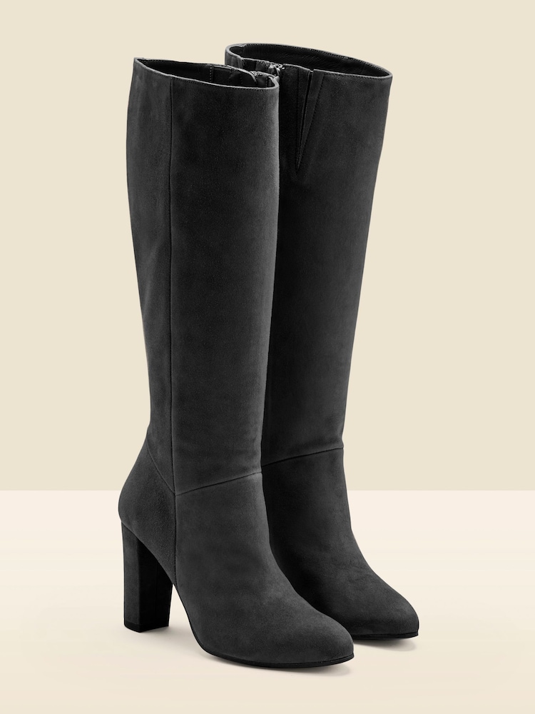 Sosandar Black Blake Suede Knee High Boots - Image 2 of 4 Sosandar Black Blake Suede Knee High Boots - Image 2 of 4