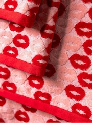 Rockett St George Red/Pink Retro Lips 100% Cotton Velour Towel - Image 3 of 6