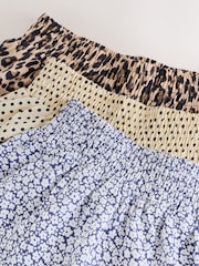 Animal/Ditsy/Spot Throw On Holiday Shorts (3-16yrs) - Image 6 of 7