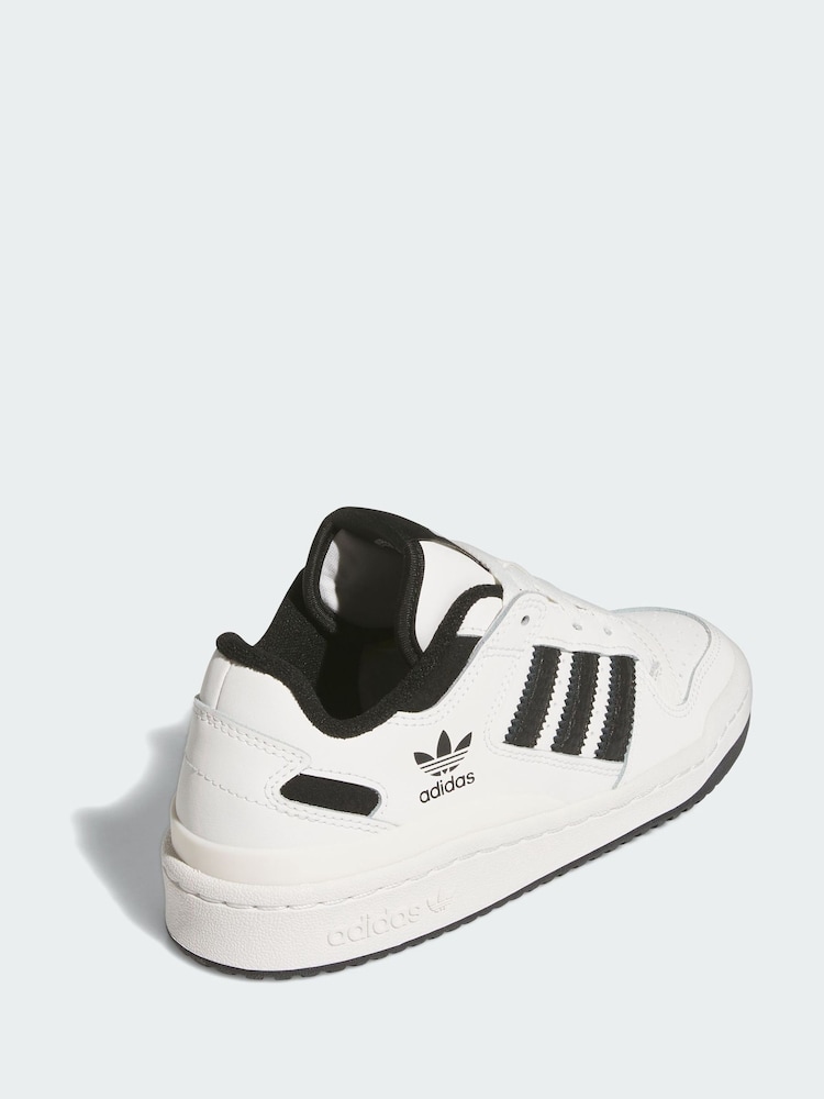 adidas Originals White Forum Low CL Shoes - Image 2 of 4 adidas Originals White Forum Low CL Shoes - Image 2 of 4