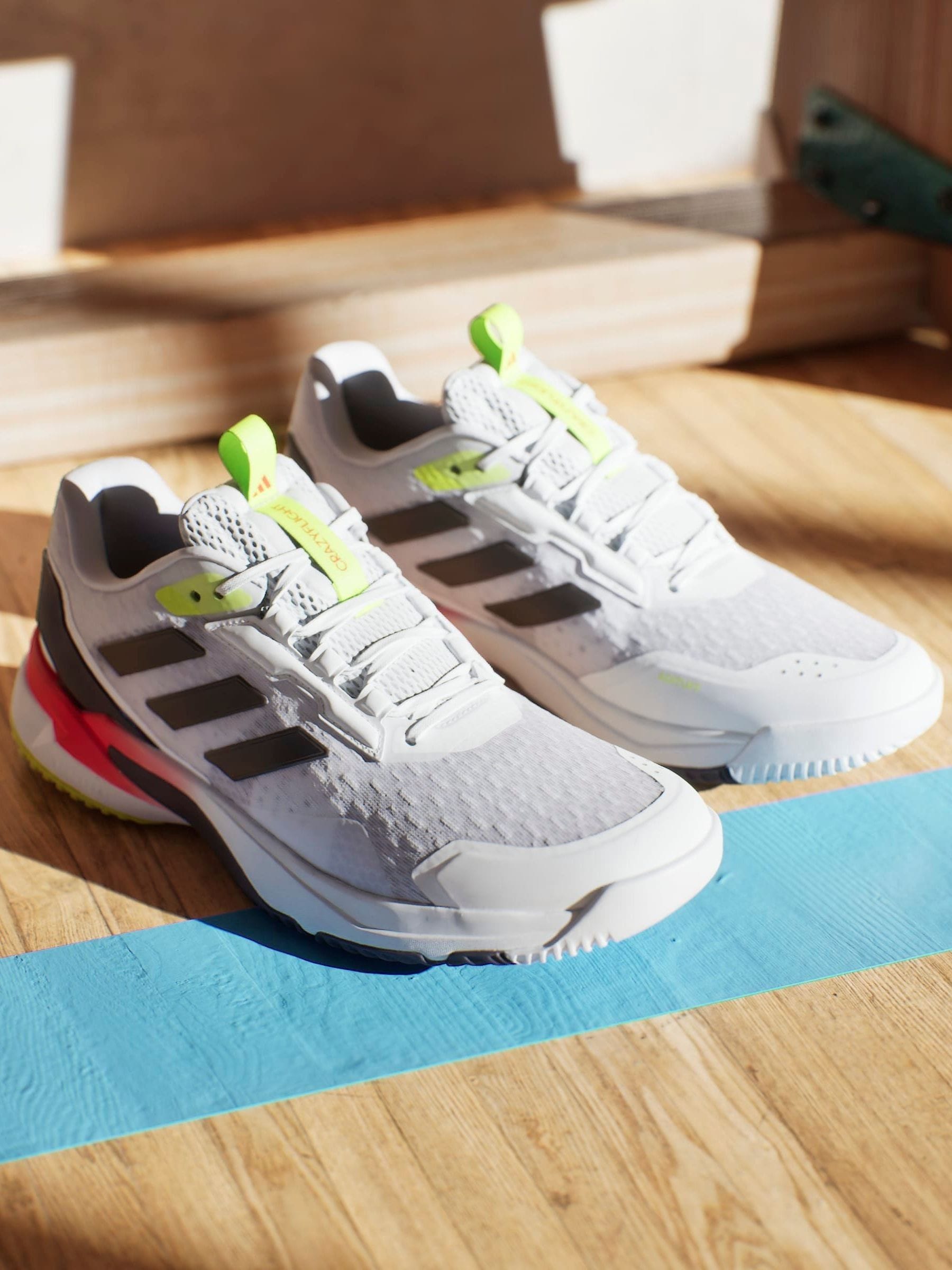 Next：日本 adidas Crazyflight 6 インドアシューズ from Next Japan