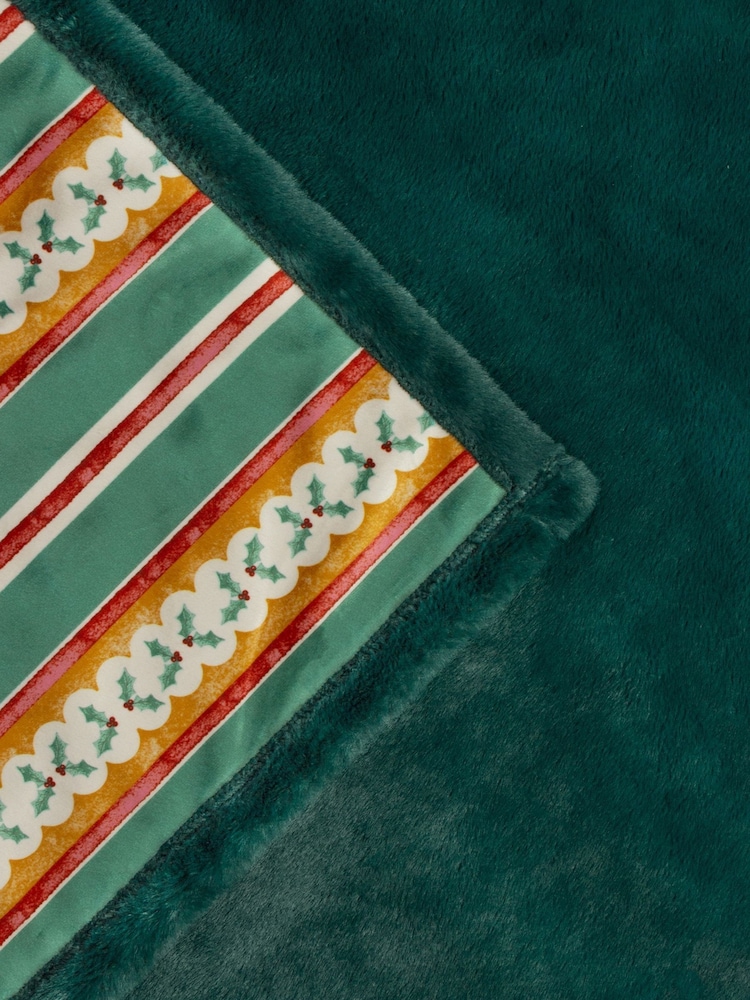 Furn Emerald or Red All Wrapped Up Faux Fur Throw - Image 7 of 7 Furn Emerald or Red All Wrapped Up Faux Fur Throw - Image 7 of 7