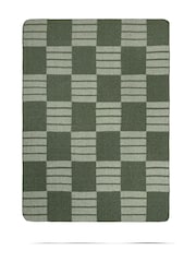 Yard Moss Harlech Woven Reversible Throw - Image 4 of 6