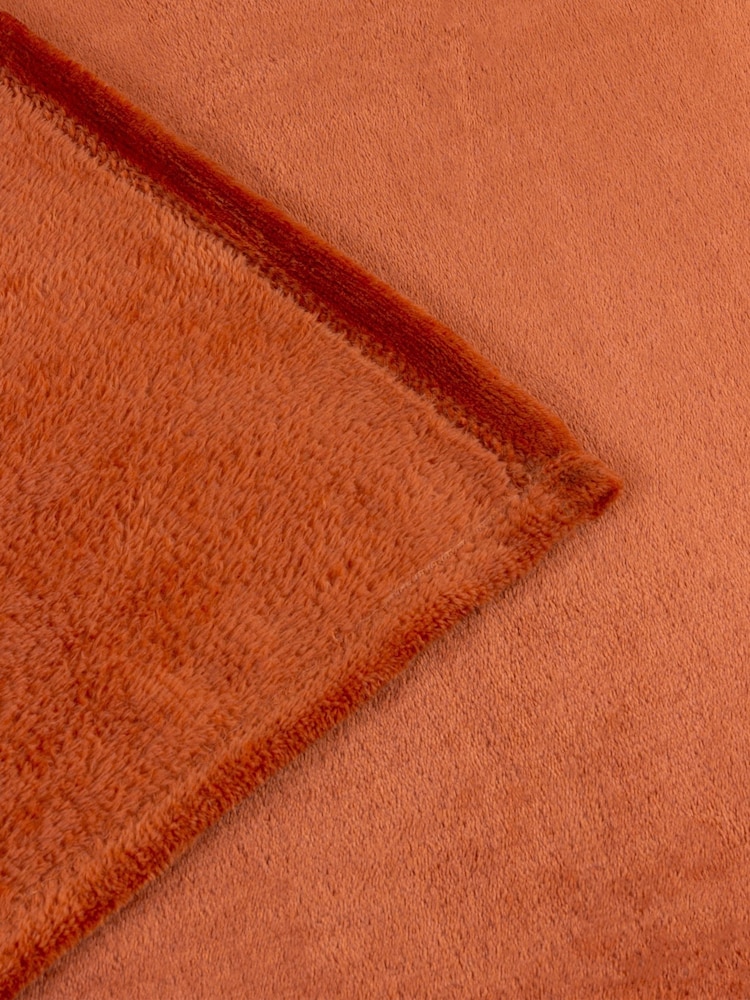 Furn Rust Harrow Fleece Throw - Image 2 of 3 Furn Rust Harrow Fleece Throw - Image 2 of 3
